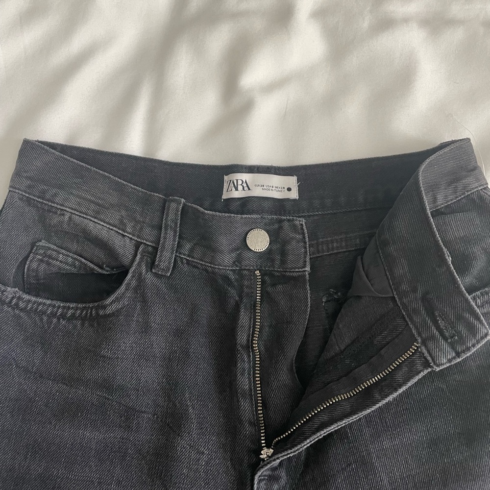 Zara Low-Medium Rise Jeans